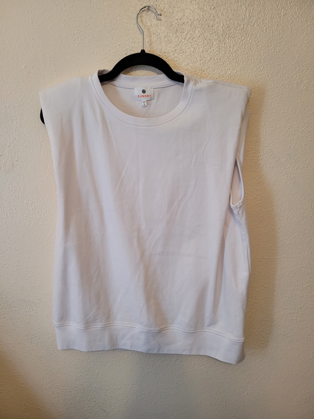 SUNDRY Muscle Shoulder Pad Sweatshirt Tank White Size 3 Large